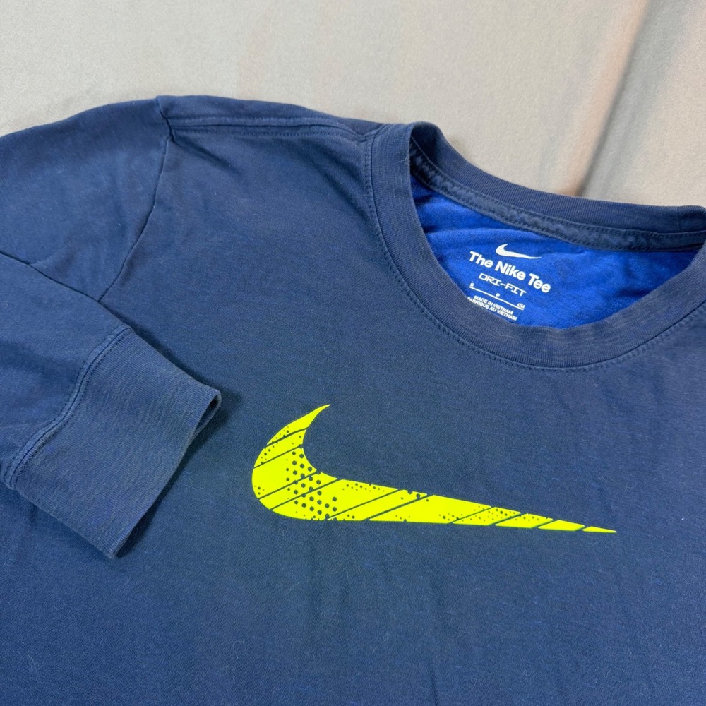 Nike Dri-FIT Mens Long Sleeve Graphic Training Shirt Navy Blue DH0713-451 Small